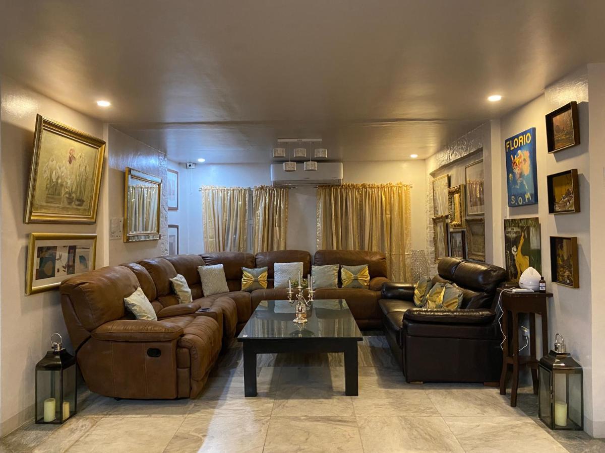 Casa Cecilia Hotel Bantay Bagian luar foto