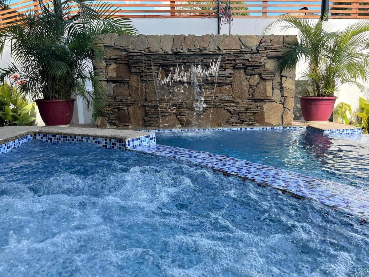Casa Cecilia Hotel Bantay Bagian luar foto
