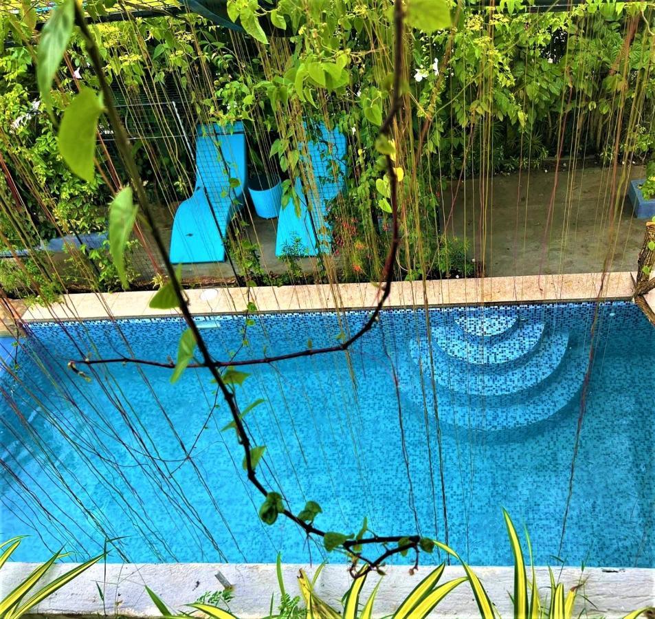 Casa Cecilia Hotel Bantay Bagian luar foto